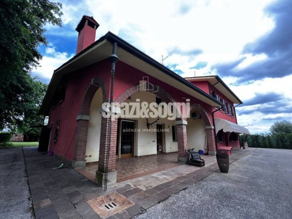 casa indipendente in vendita a Camisano Vicentino