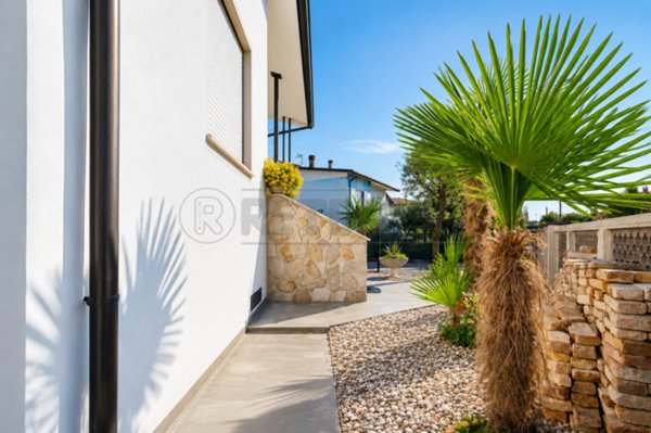 casa indipendente in vendita a Camisano Vicentino