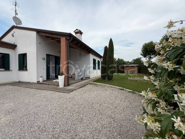 casa indipendente in vendita a Camisano Vicentino in zona Rampazzo