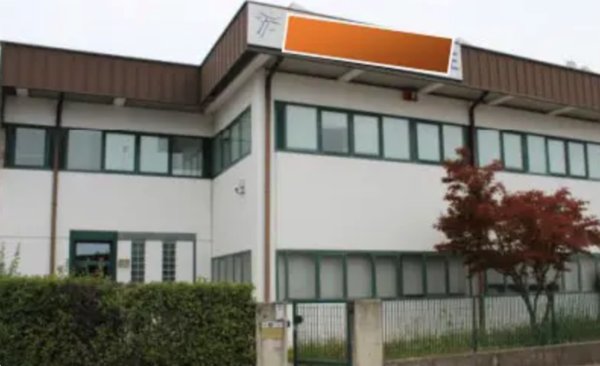 locale di sgombero in vendita a Camisano Vicentino