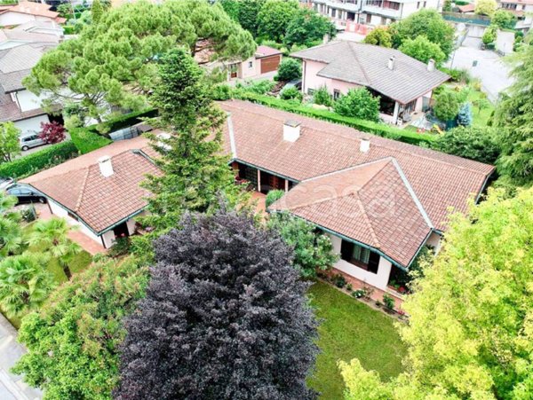 casa indipendente in vendita a Camisano Vicentino