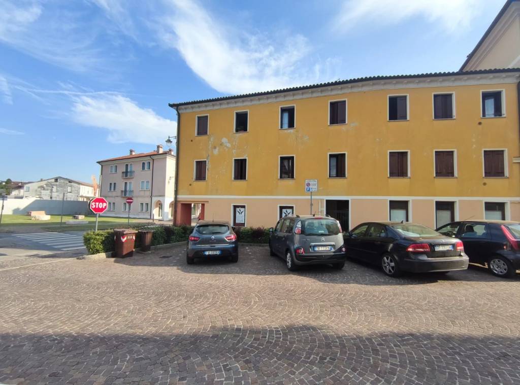 casa indipendente in vendita a Carrè