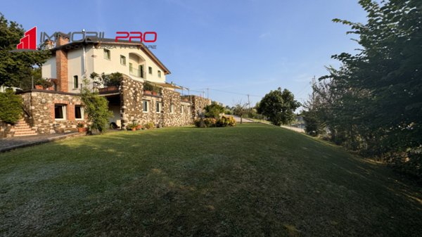 casa indipendente in vendita a Carrè