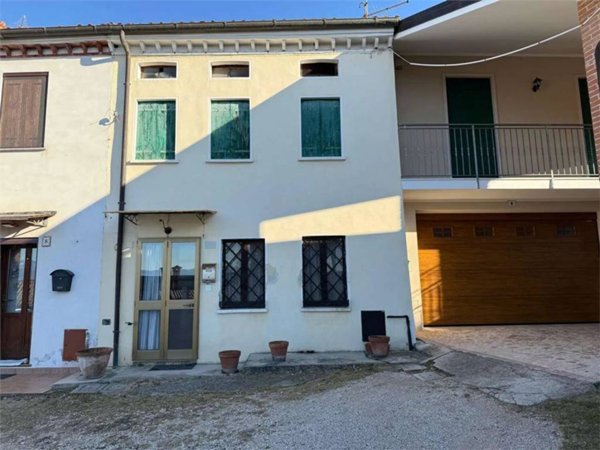 casa indipendente in vendita a Carrè