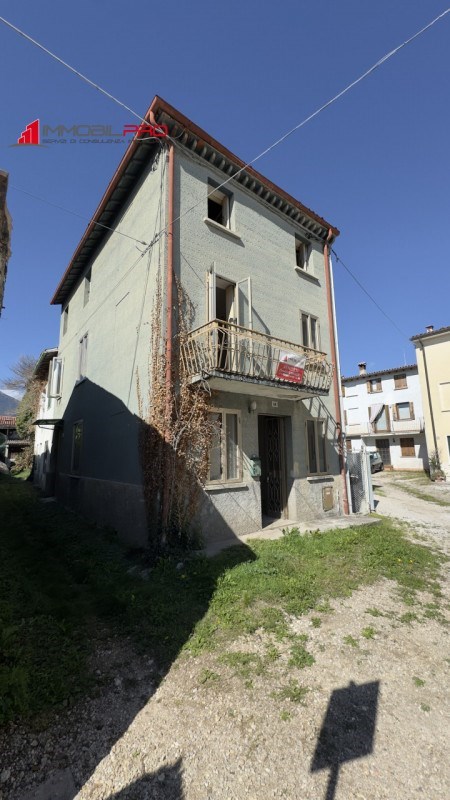 casa indipendente in vendita a Carrè