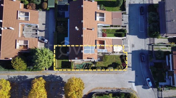 casa indipendente in vendita a Carrè