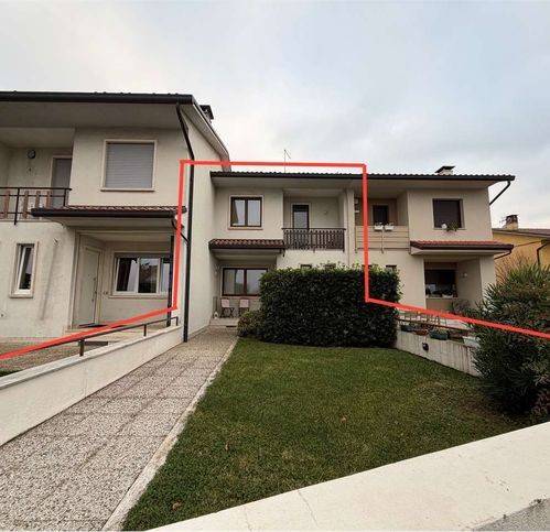 casa indipendente in vendita a Carrè