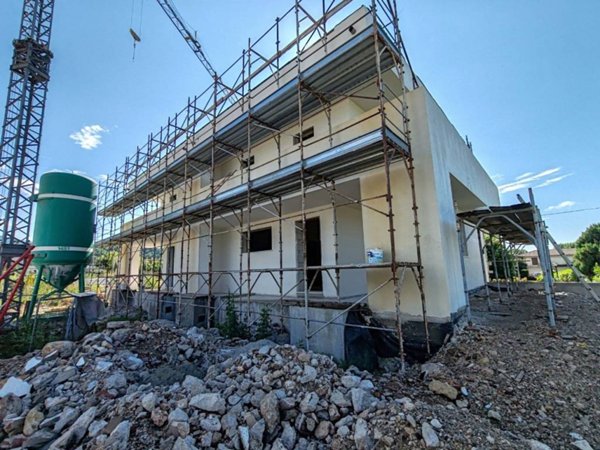 casa indipendente in vendita a Carrè