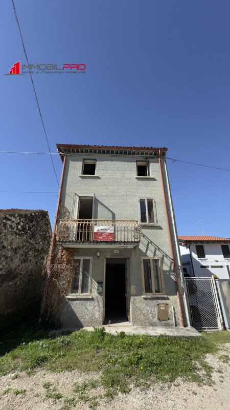 casa indipendente in vendita a Carrè