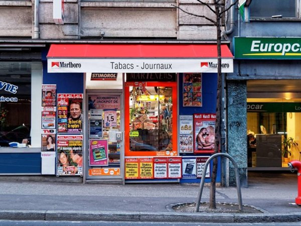 negozio in vendita a Carrè