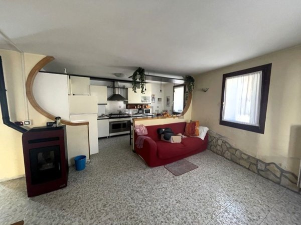 casa indipendente in vendita a Carrè