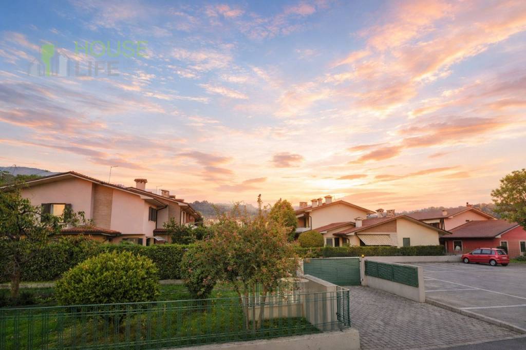 appartamento in vendita a Carrè