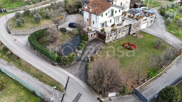 casa indipendente in vendita a Carrè