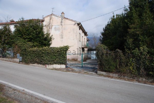 casa indipendente in vendita a Carrè