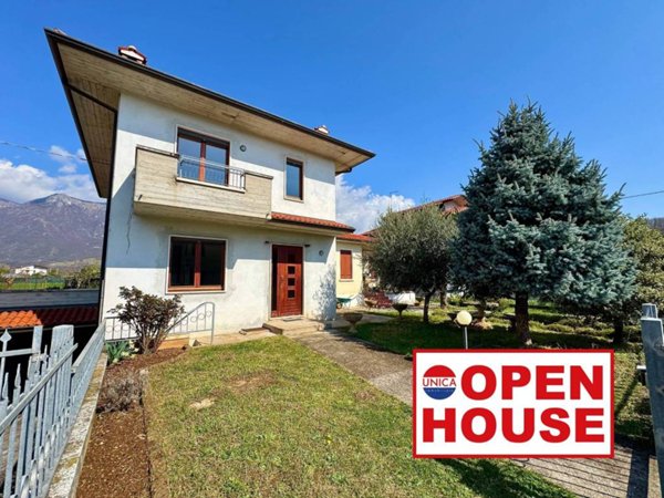 casa indipendente in vendita a Carrè