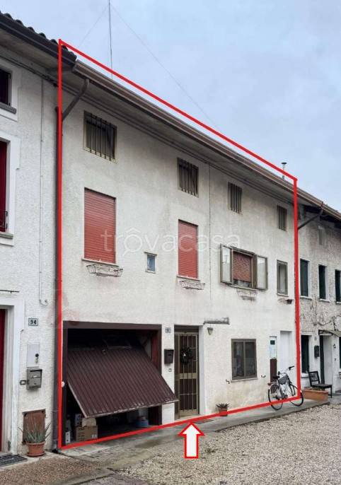 casa indipendente in vendita a Carrè
