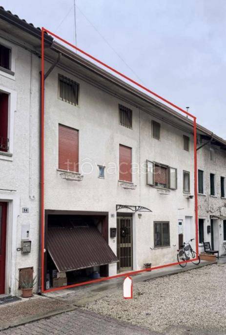 casa indipendente in vendita a Carrè
