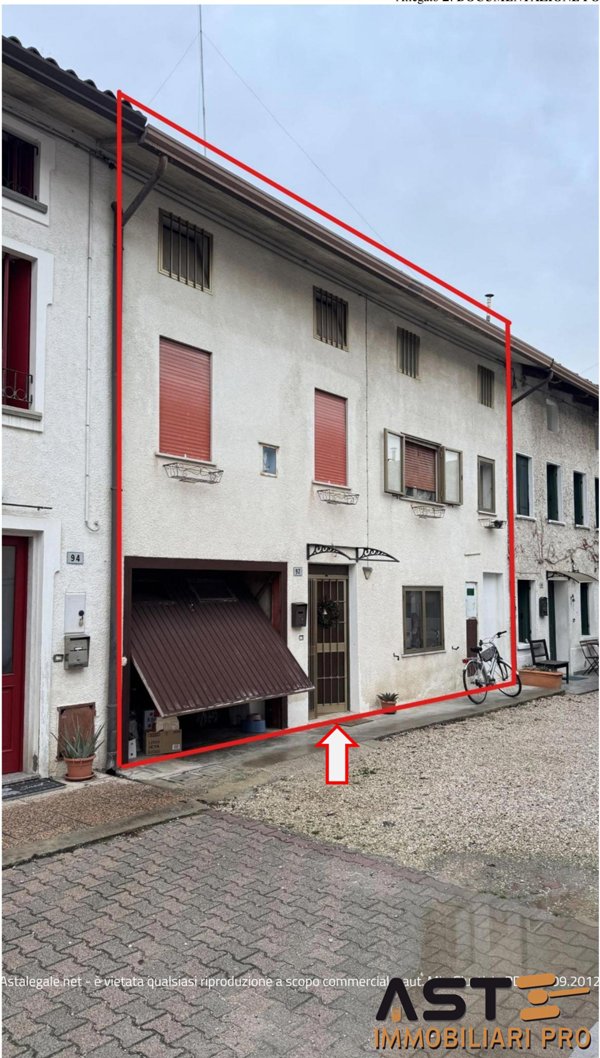 casa semindipendente in vendita a Carrè in zona Cà Vecchia