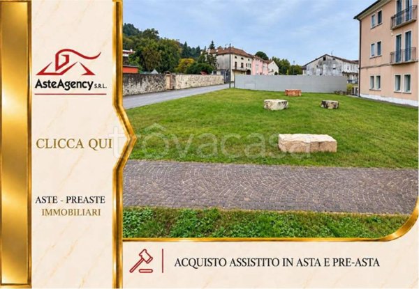 terreno in vendita a Carrè