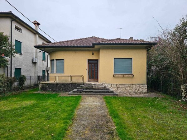 casa indipendente in vendita a Cartigliano