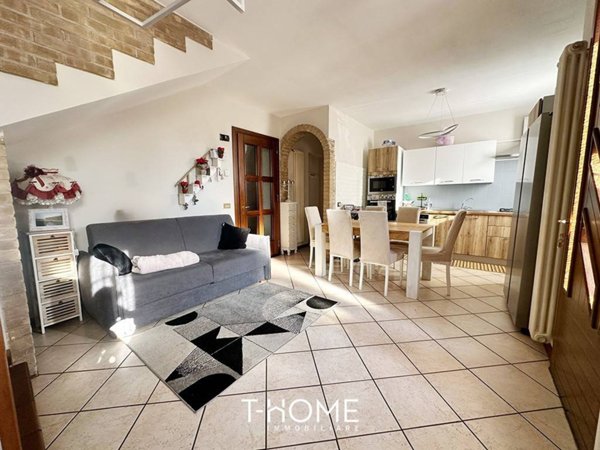 casa indipendente in vendita a Cartigliano