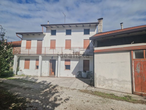 casa indipendente in vendita a Cartigliano