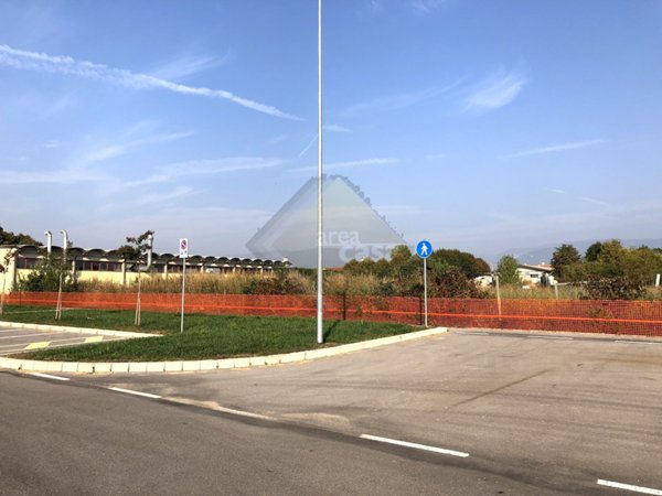 terreno edificabile in vendita a Cassola