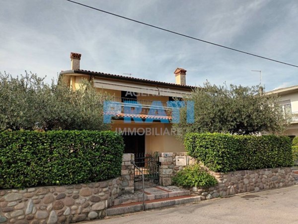 casa indipendente in vendita a Cassola
