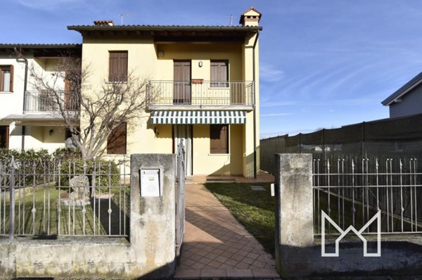 casa indipendente in vendita a Cassola
