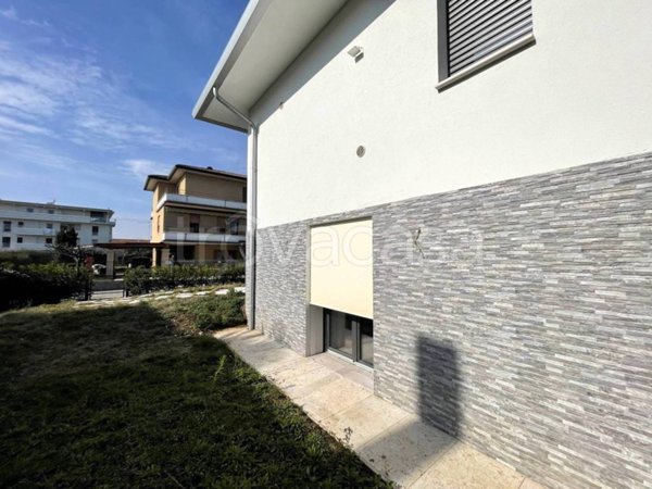 casa indipendente in vendita a Cassola