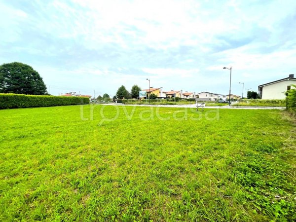 terreno edificabile in vendita a Cassola