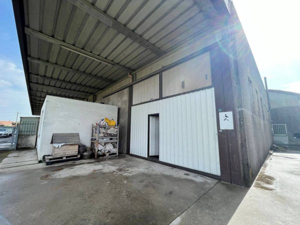 ufficio in vendita a Cassola in zona San Zeno