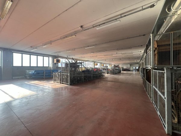 ufficio in vendita a Cassola