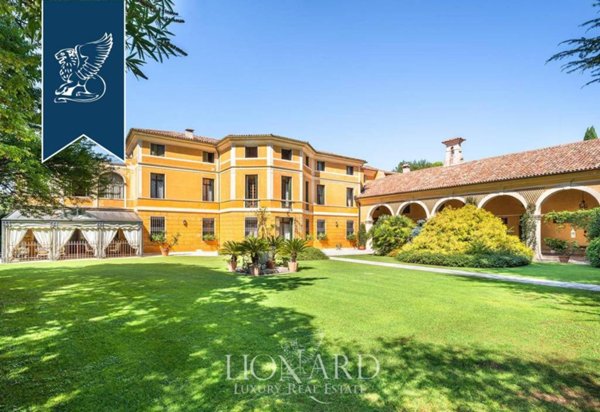 villa in vendita a Cassola