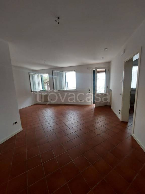 casa indipendente in vendita a Cassola in zona San Zeno