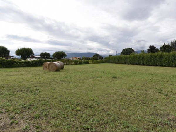 terreno edificabile in vendita a Cassola
