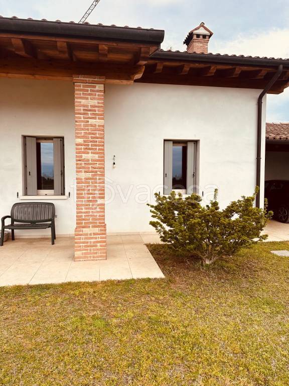 casa indipendente in vendita a Cassola