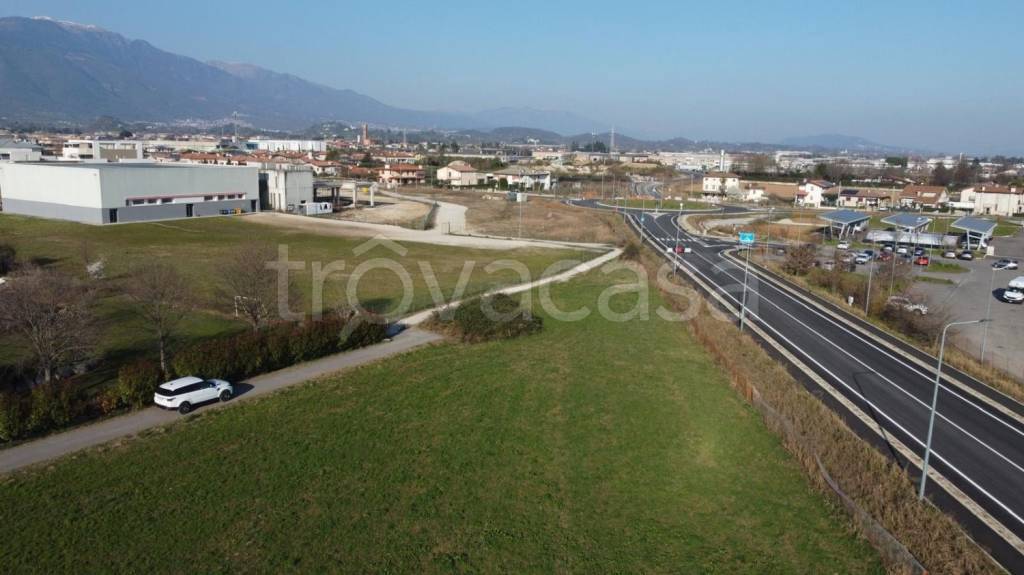 terreno edificabile in vendita a Cassola