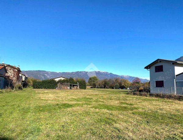 terreno edificabile in vendita a Cassola in zona San Zeno
