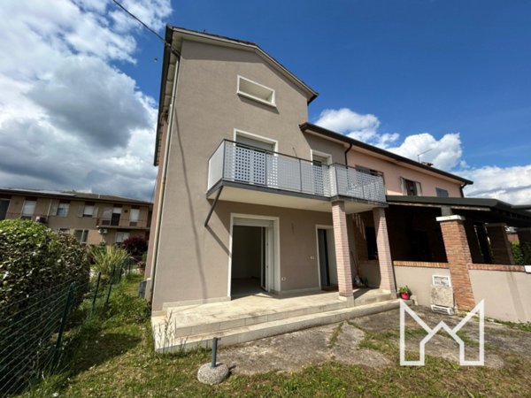 casa indipendente in vendita a Cassola