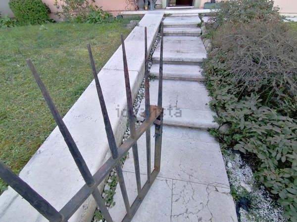 casa indipendente in vendita a Cassola