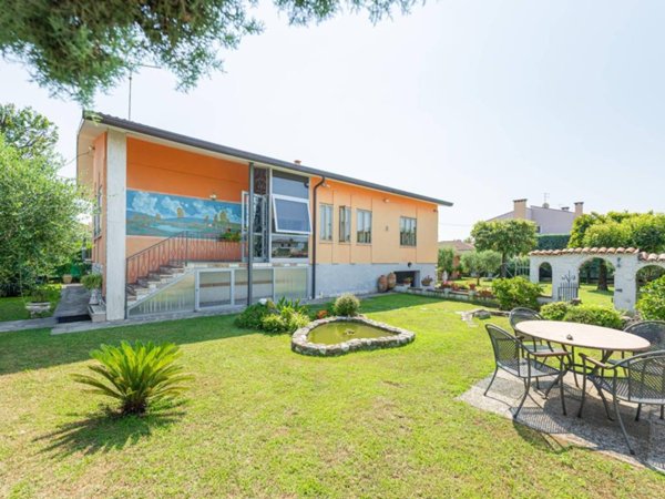 casa indipendente in vendita a Cassola in zona San Zeno