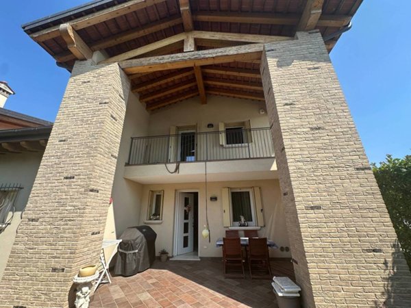 casa indipendente in vendita a Cassola