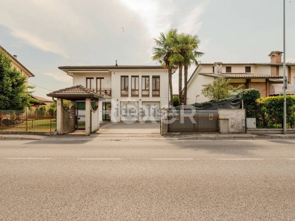 casa indipendente in vendita a Cassola