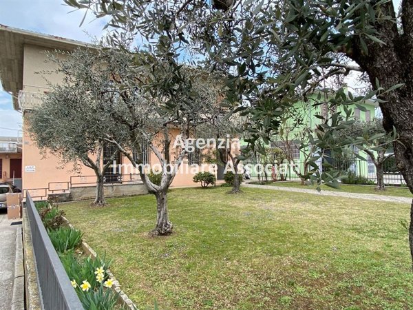 casa indipendente in vendita a Cassola in zona San Zeno