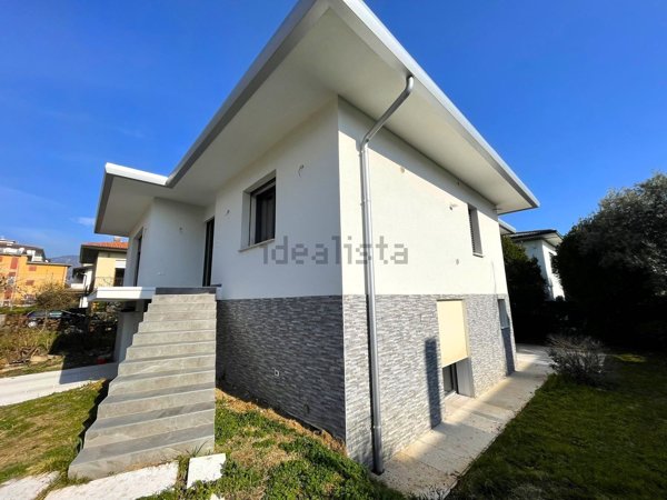 casa indipendente in vendita a Cassola