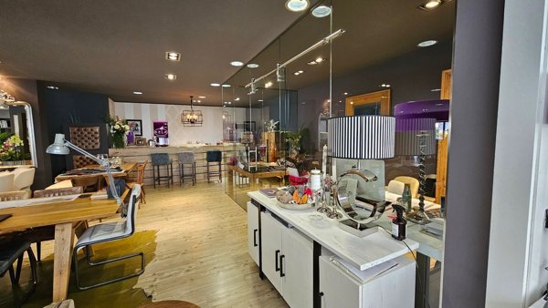 negozio in vendita a Cassola