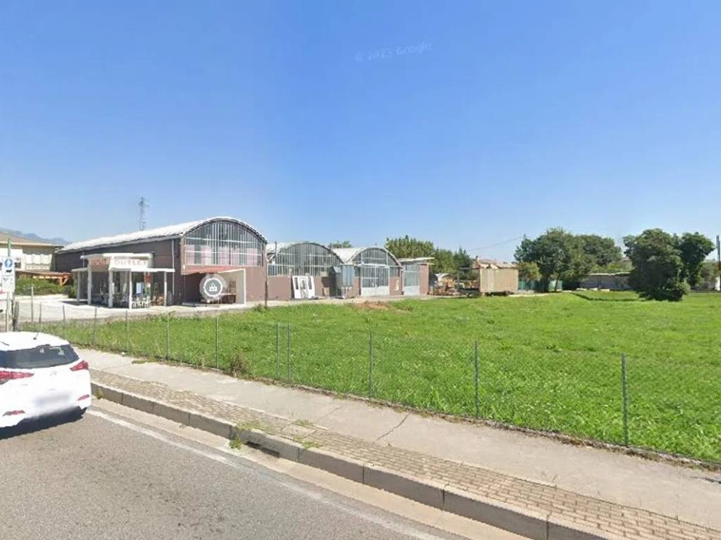 locale commerciale in vendita a Cassola