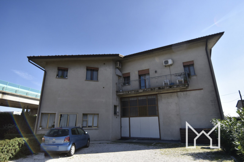 casa indipendente in vendita a Cassola