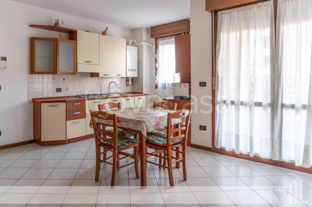 appartamento in vendita a Cassola in zona San Zeno